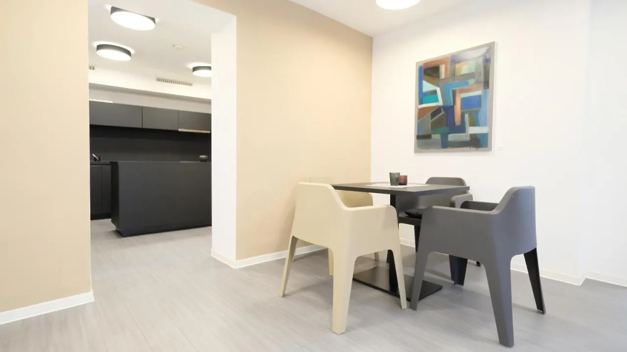 *** Apartahotel Blackhome Salzburg City I Contactless Check-In Austria